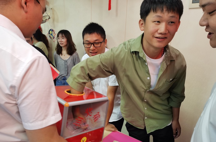 共青團(tuán)南昌市政建設(shè)集團(tuán)有限公司委員會(huì)舉辦了“承傳統(tǒng)文化，享團(tuán)圓美滿(mǎn)”中秋主題活動(dòng)6914.jpg