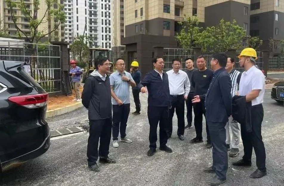萬義輝到秦坊安置房、杭州路項目調(diào)研